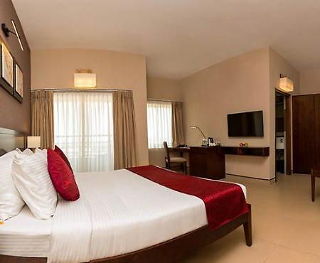 Confluence Banquets And Resort Mahabalipuram Buitenkant foto