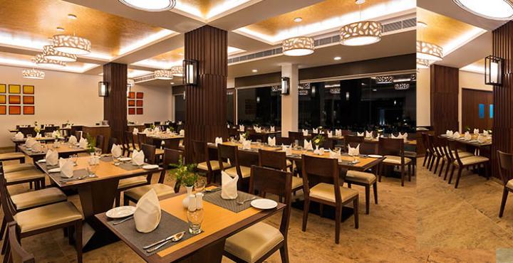 Confluence Banquets And Resort Mahabalipuram Buitenkant foto